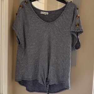 - new York laundry Woman shirt